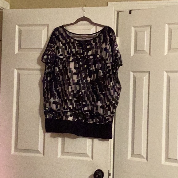 Light sweater - Picture 1 of 4